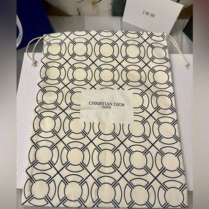 NWOT Dior pouch/dust bag - limited edition